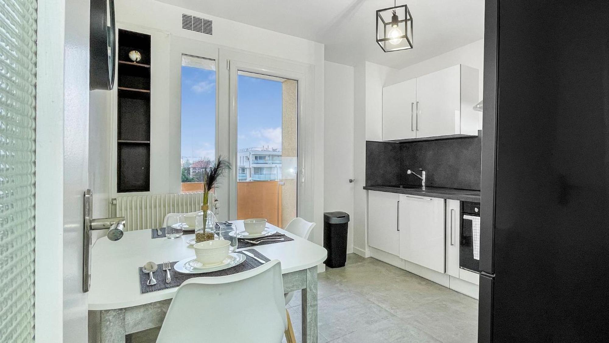 Homey La Coloc Mugi - Colocation Haut De Gamme - Chambres Privees - Balcon - Wifi Et Netflix - Proche Transports Commun 安纳马斯 外观 照片